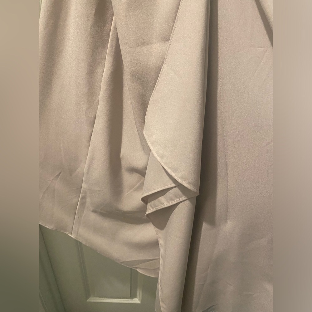 Champagne colored evening sleeveless dress. - Picture 3 of 6